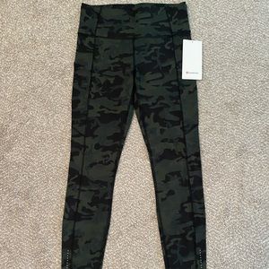 Lululemon Fast and Free Tight 28”